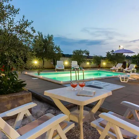 In With Outdoor Swimming Pool *