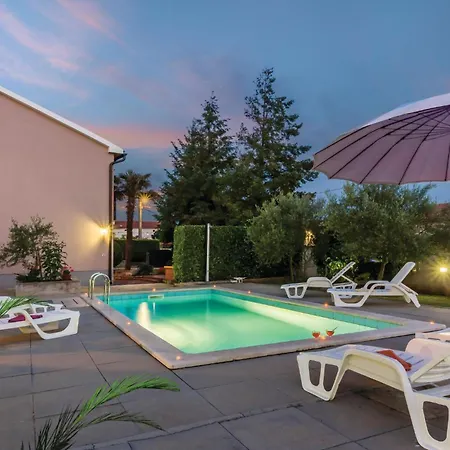 Holiday home In With Outdoor Swimming Pool