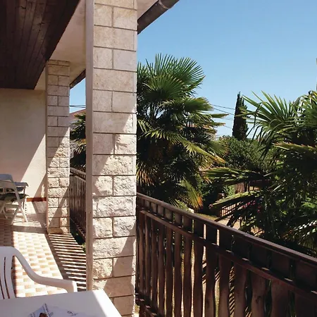 In With Outdoor Swimming Pool Holiday home *
